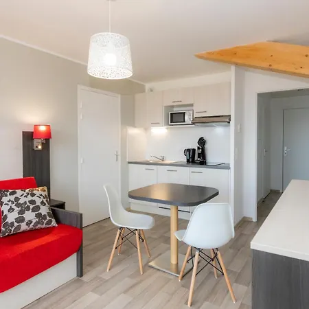 Goelia Les Des Pistes Aparthotel Combloux