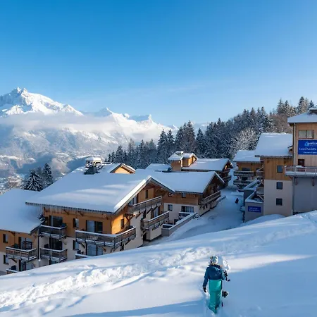 Goelia Les Des Pistes 4*